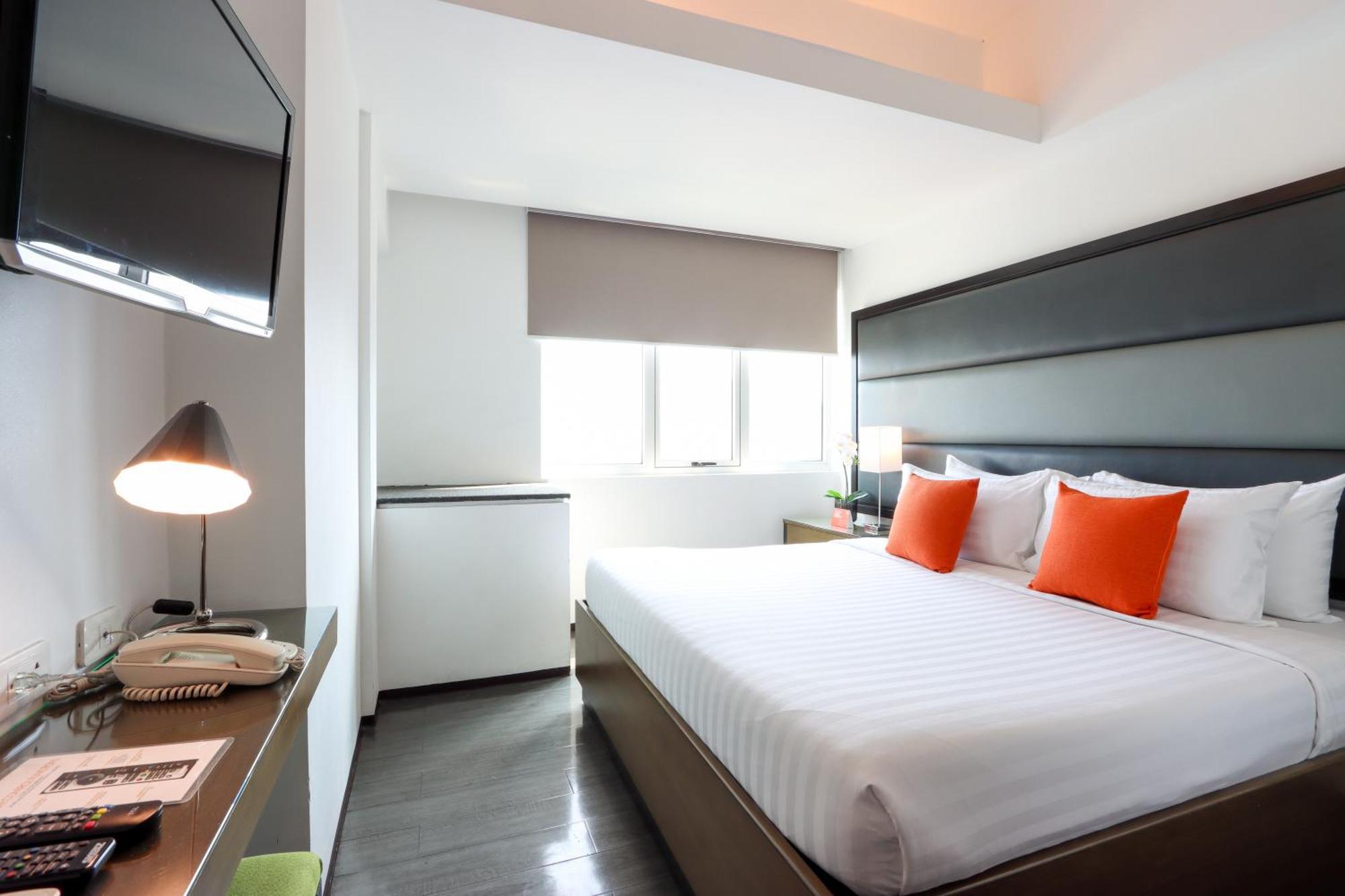 Privato Ortigas Hotel 3*