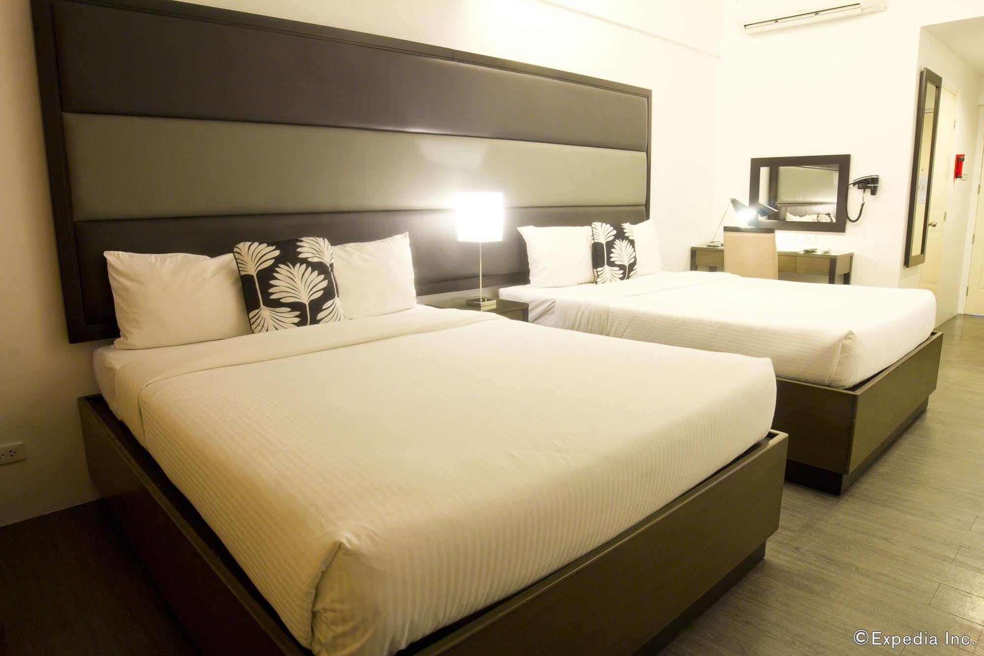 Privato Ortigas 3*