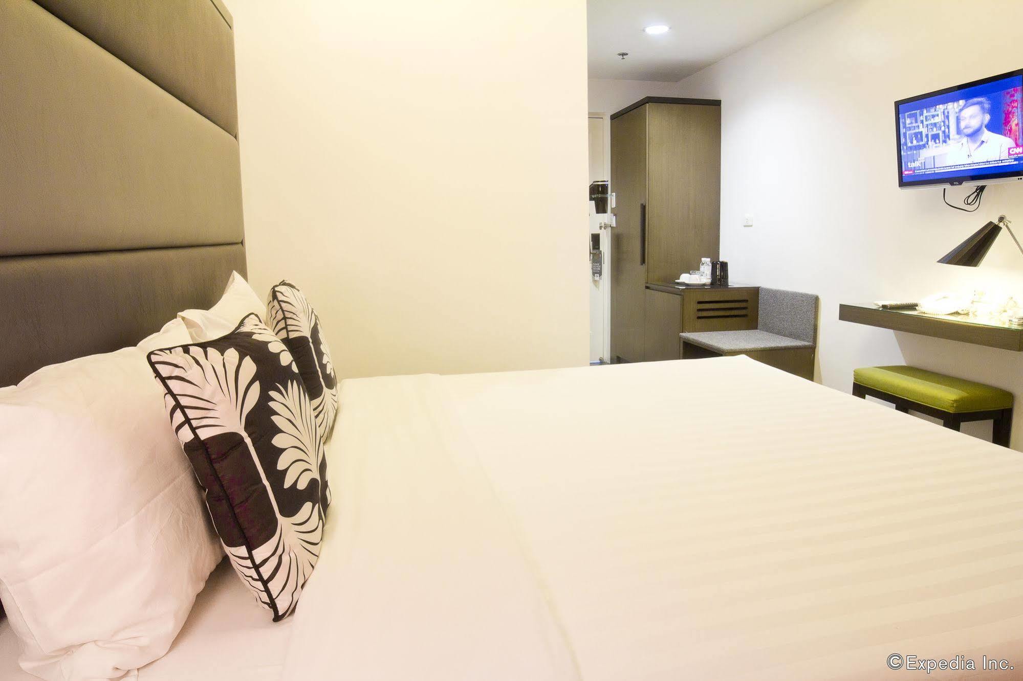 Privato Ortigas 3* Pasig City