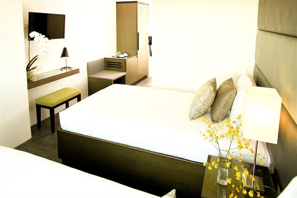 Privato Ortigas 3*