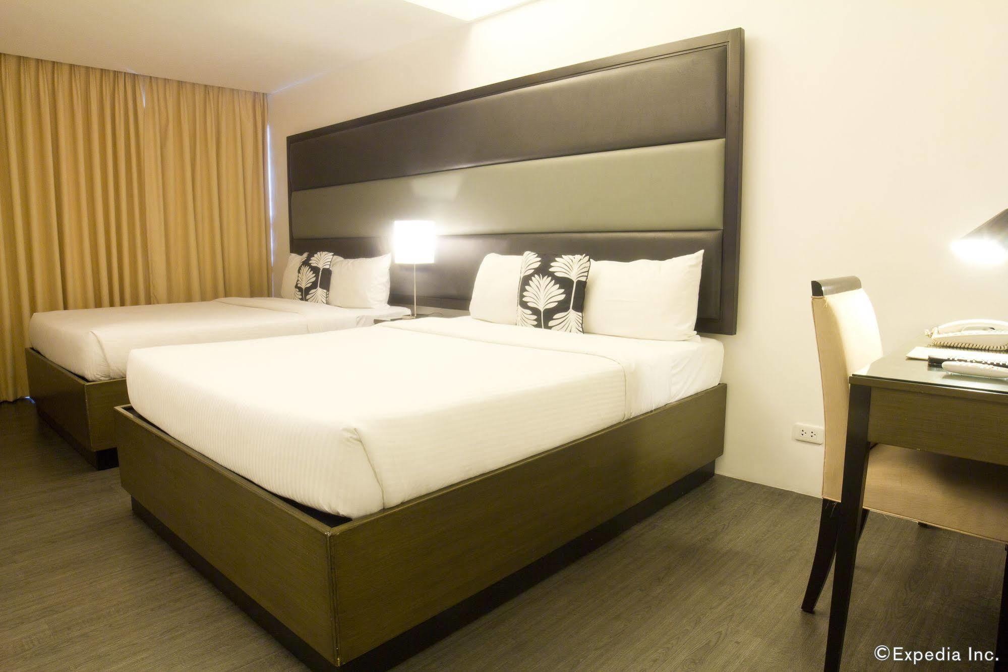 Privato Ortigas Hotel 3*